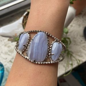 VINTAGE KENDRA SCOTT LILAC AND SILVER PLATED ADJUSTABLE CUFF BRACELET